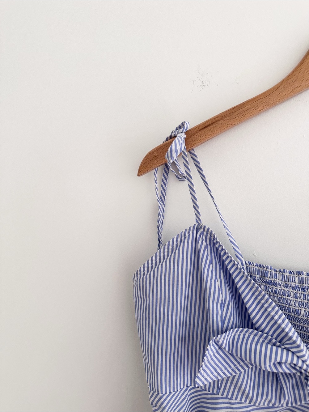 Maeve Anthropologie Blue Stripe Smocked Peplum Top Tie Front Cami Blouse Size 10 - Picture 3 of 8